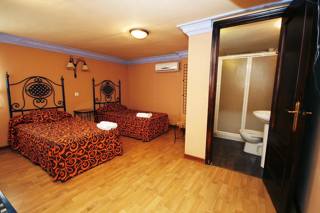 Hostal Zurbaran Seville Apartment